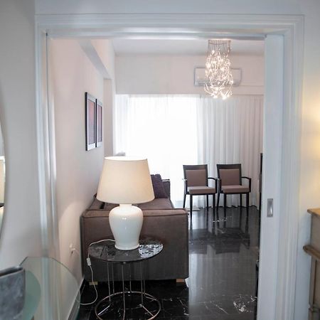 Konstantinos Stylish Brand New Apt In The Heart Of Athen Exterior foto
