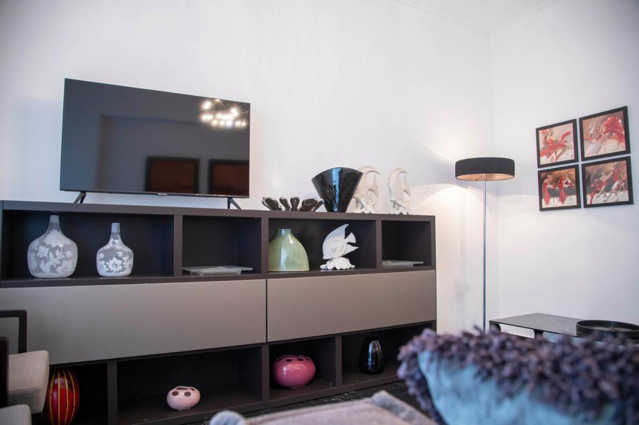 Konstantinos Stylish Brand New Apt In The Heart Of Athen Exterior foto